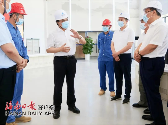 歡迎海南省省委常委，省委副書(shū)記，省長(zhǎng)馮飛蒞臨馳大幕墻公司承接的洋浦華能幕墻項(xiàng)目視察